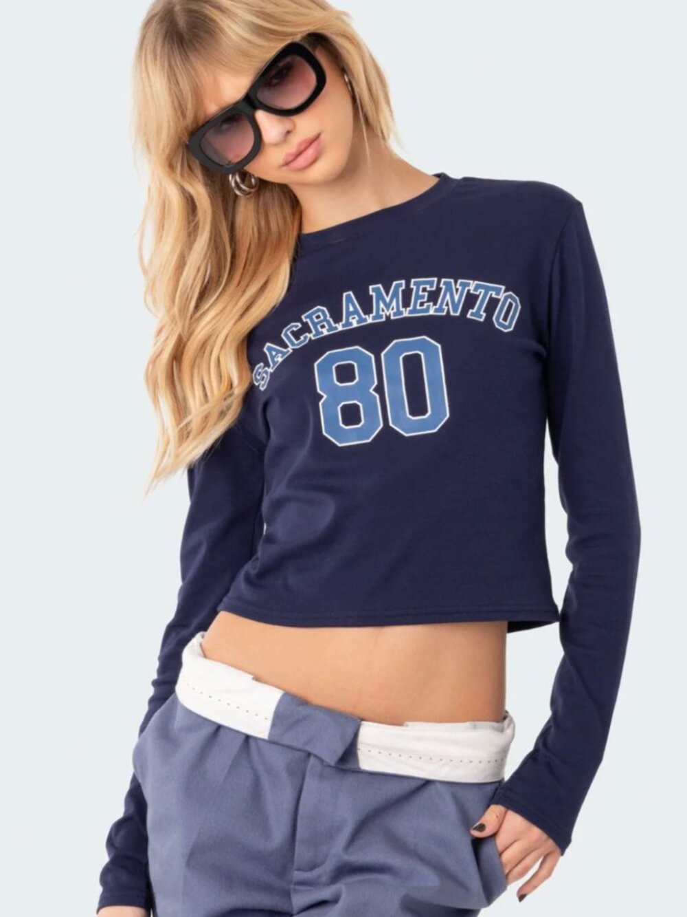 Edikted Crewneck Long Sleeve Graphic T-Shirt Navy Blue Size Small